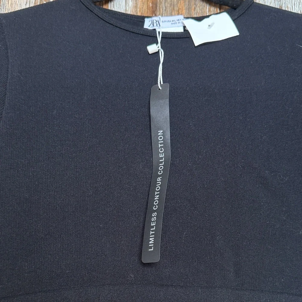 NWT Zara Classic Black Women's Crop Top, size M-L